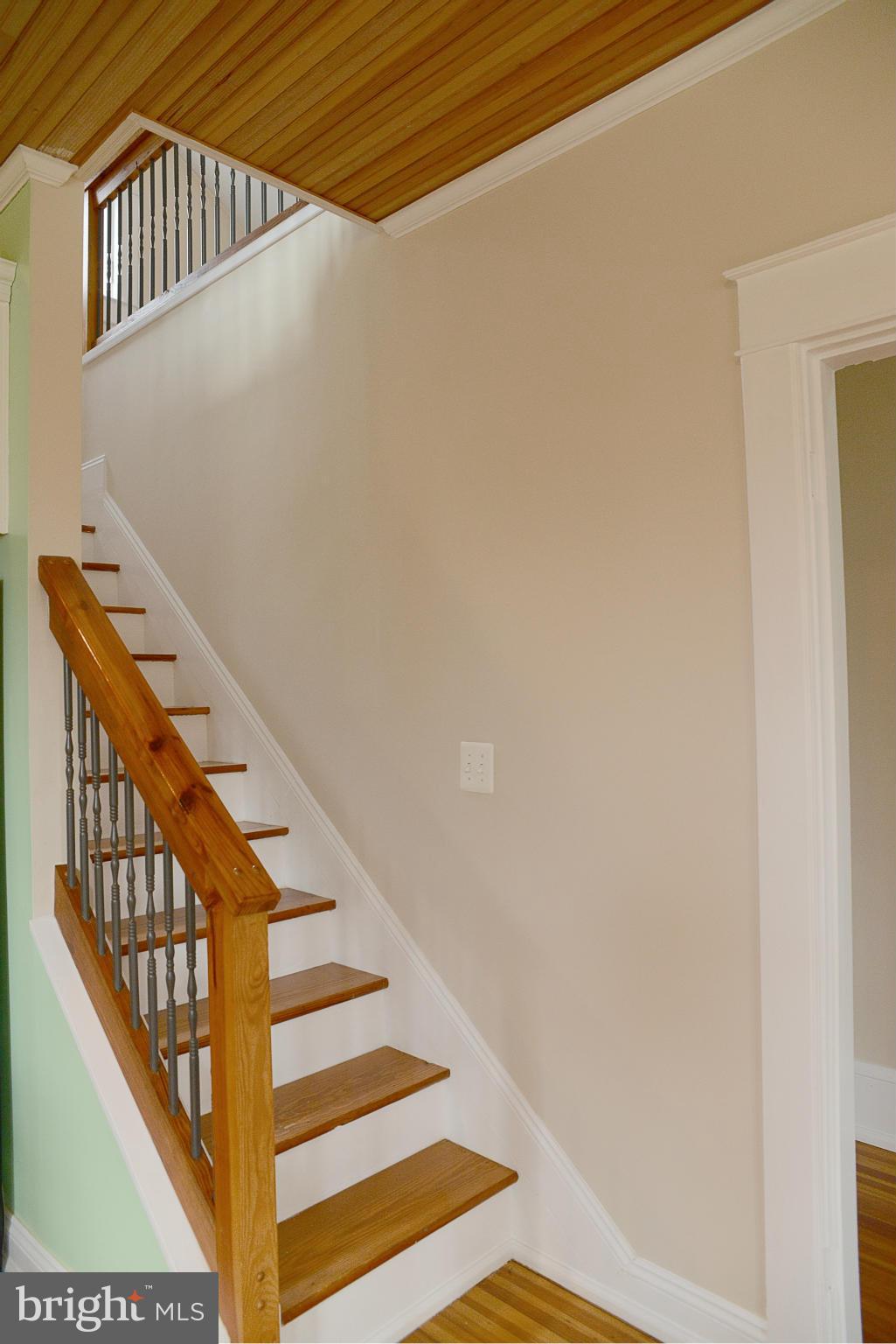 4912 Pleasant Grove Road Reisterstown, MD 21136 - Photo 19 of 26 RECLAIMED WOOD FOR STAIRWAY