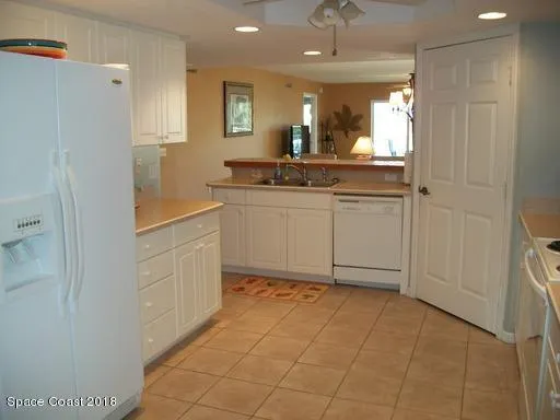 $2,500 | 8911 Lake Drive, Unit 206, Cape Canaveral, FL 32920