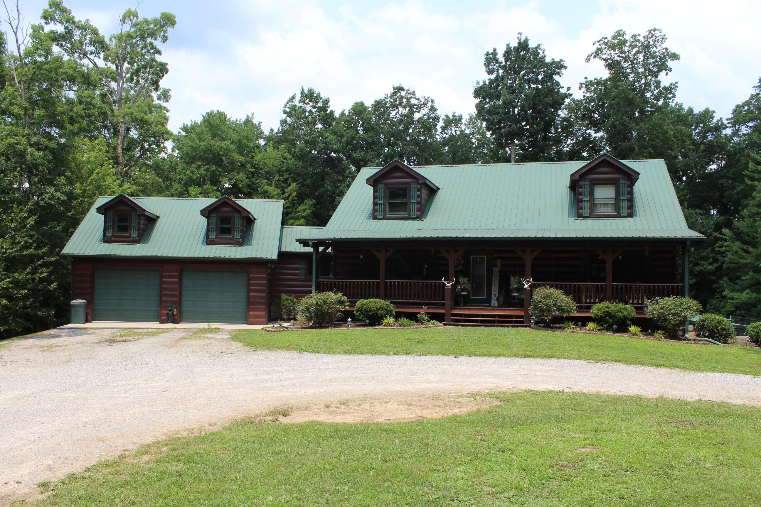 1021 Roysden Road Jamestown, TN 38556 - Photo 1 of 35 001