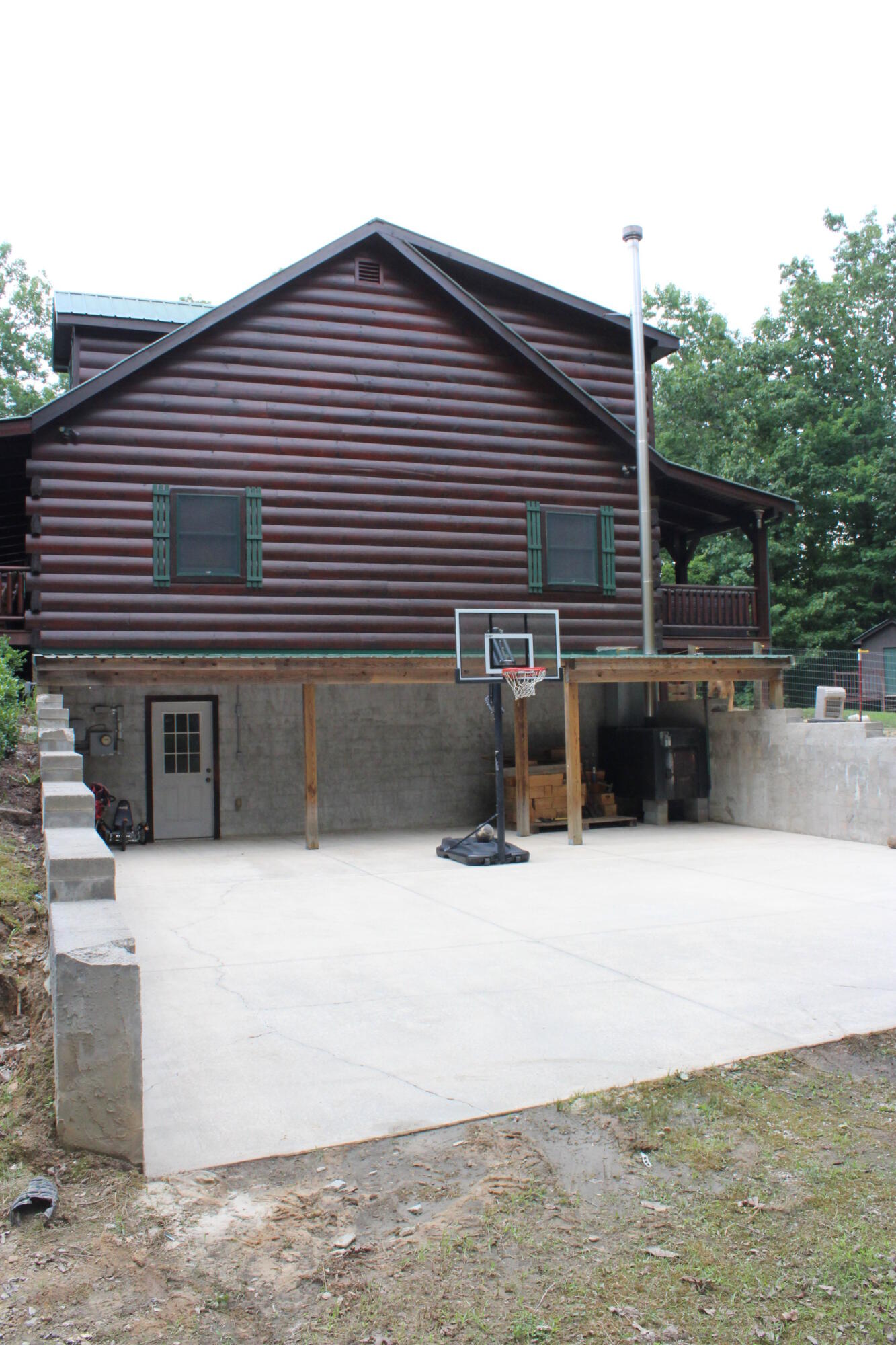 1021 Roysden Road Jamestown, TN 38556 - Photo 4 of 35 004