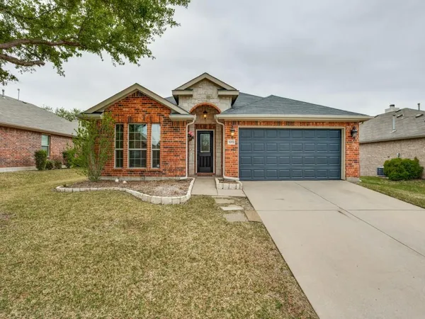 $329,900 | 1070 Shepard Lane, Lavon, TX 75166