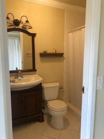 $1,600 | 662 Saxony Trail, Delray Beach, FL 33446