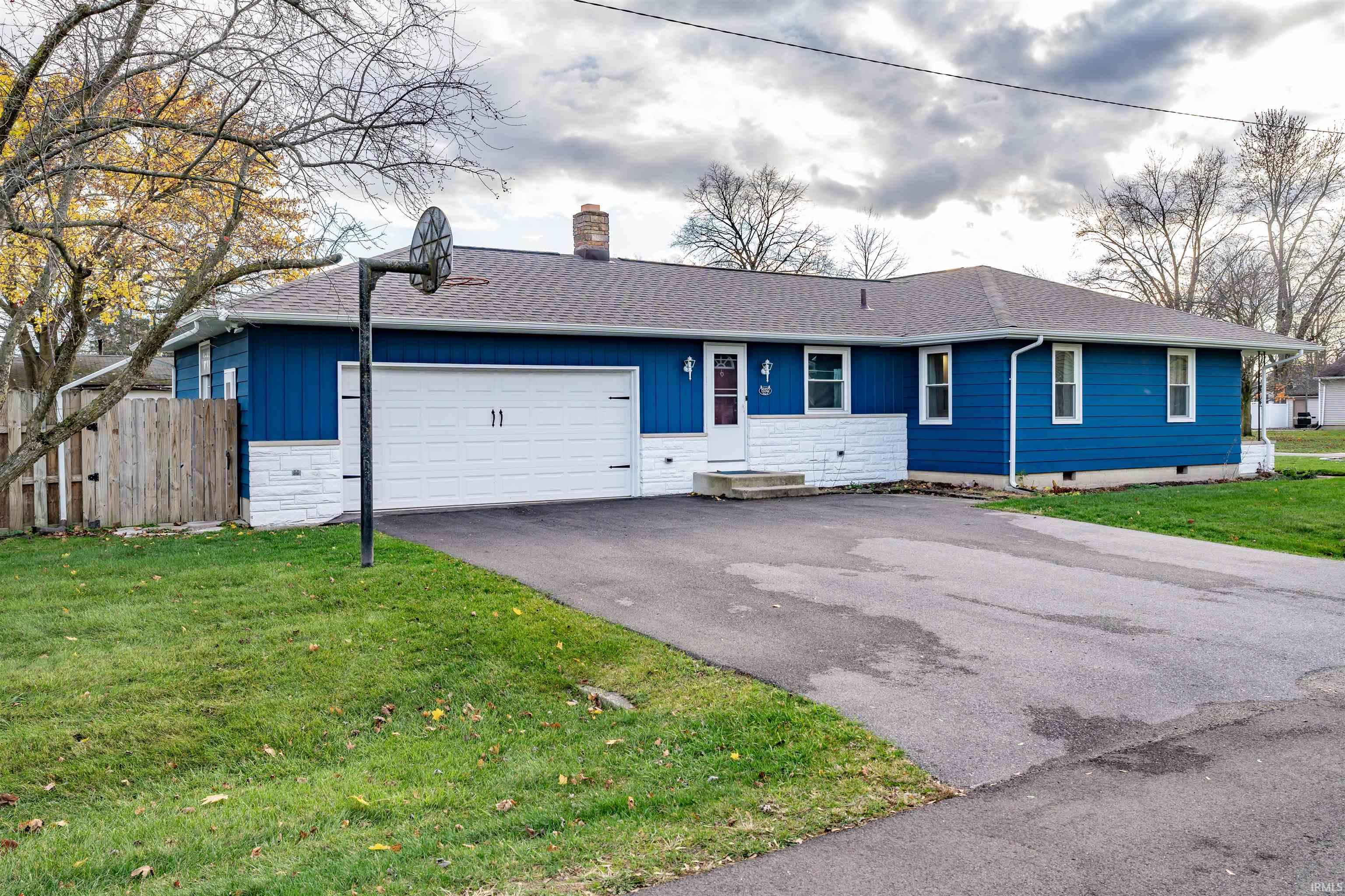 15512 Maple Street Huntertown, IN 46748 - Photo 3 of 29 Gallery Image 3