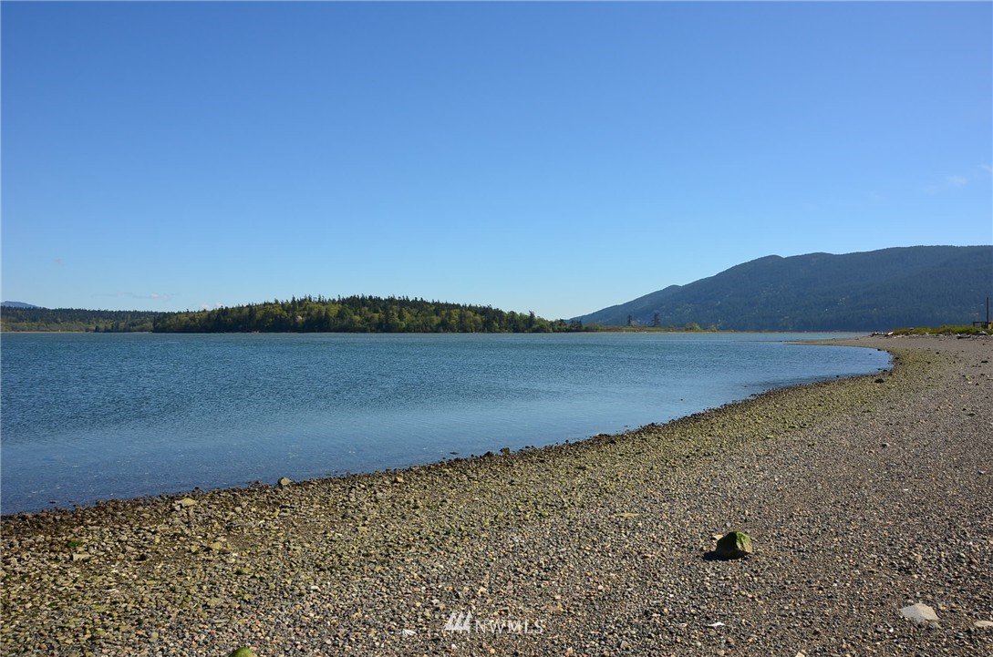 2143 Lummi Shore Road Bellingham, WA 98226 - Photo 5 of 25 Gallery Image 5
