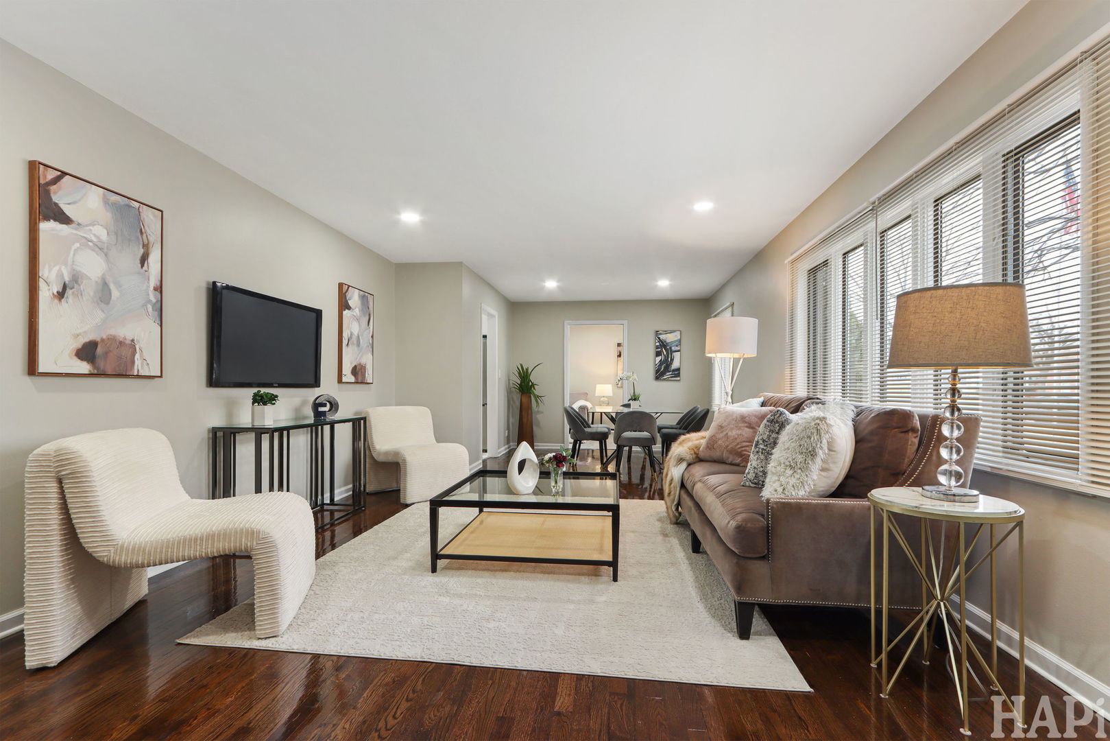 75 Carthage Lane Hoffman Estates, IL 60169 - Photo 2 of 25