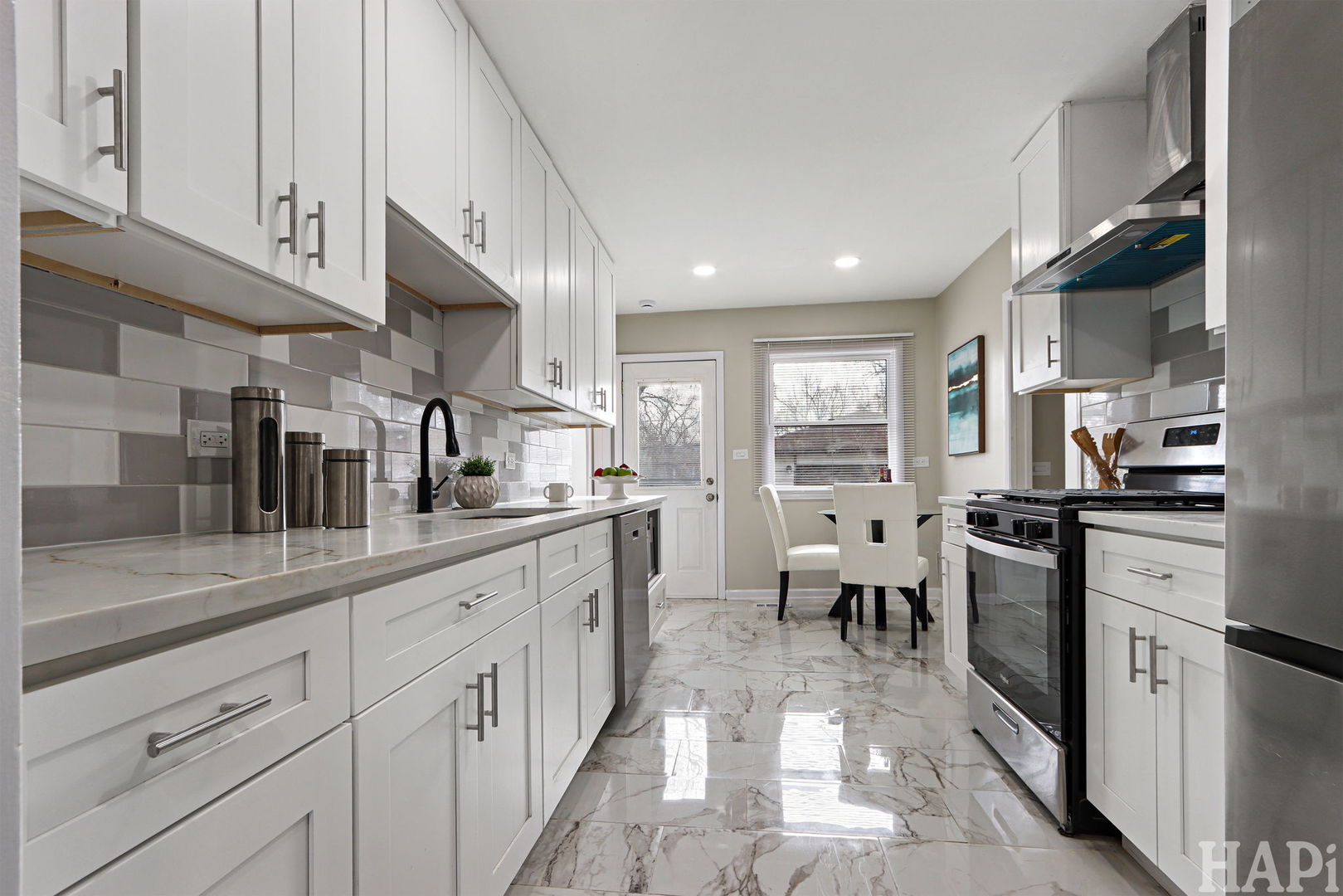 75 Carthage Lane Hoffman Estates, IL 60169 - Photo 9 of 25