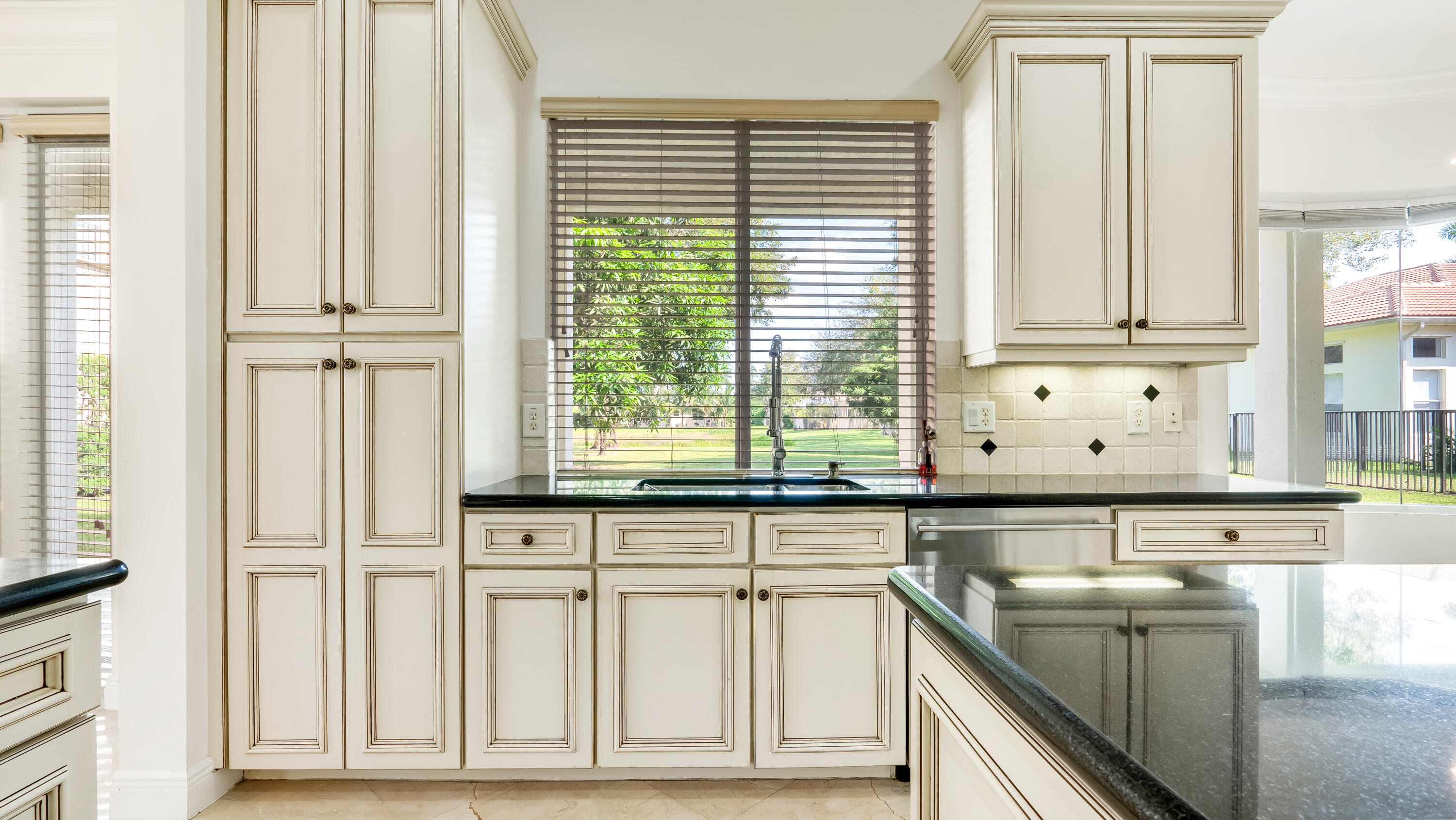 8902 Woodgrove Ridge Court Boynton Beach, FL 33473 - Photo 19 of 34 VBA00867