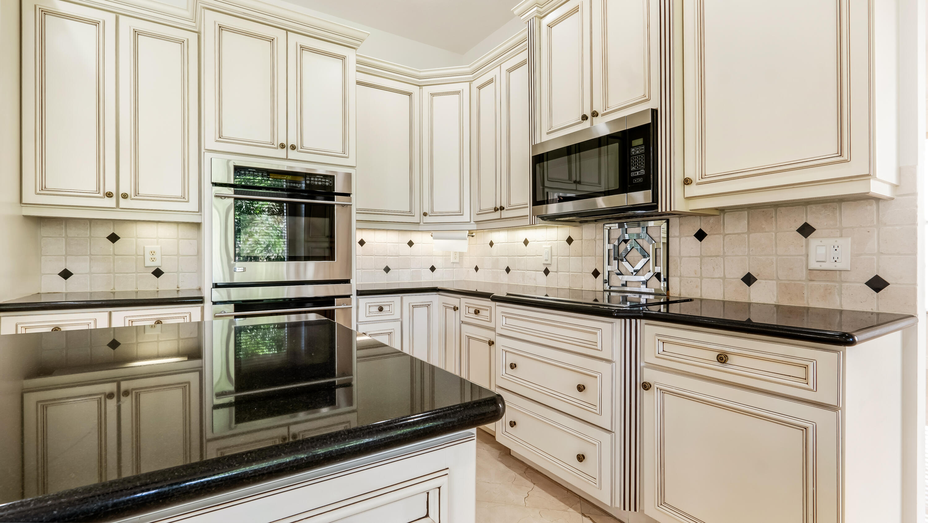 8902 Woodgrove Ridge Court Boynton Beach, FL 33473 - Photo 21 of 34 VBA00873