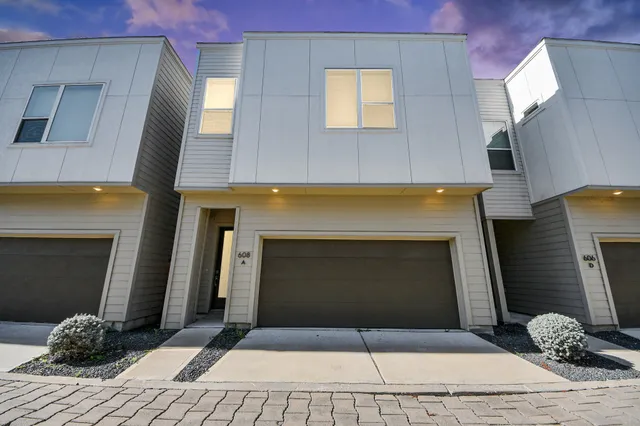 $2,800 | 608 Thornton Road, Unit A, Houston, TX 77018