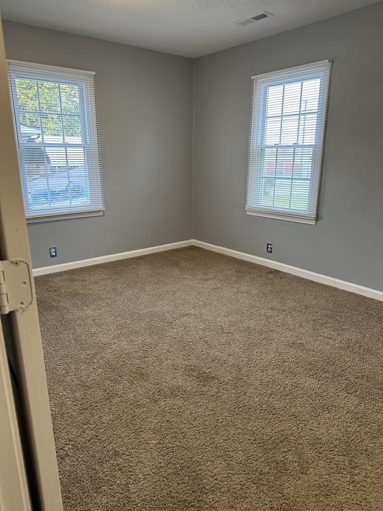 586 Dover Road Clarksville, TN 37042 - Photo 8 of 17 Gallery Image 8