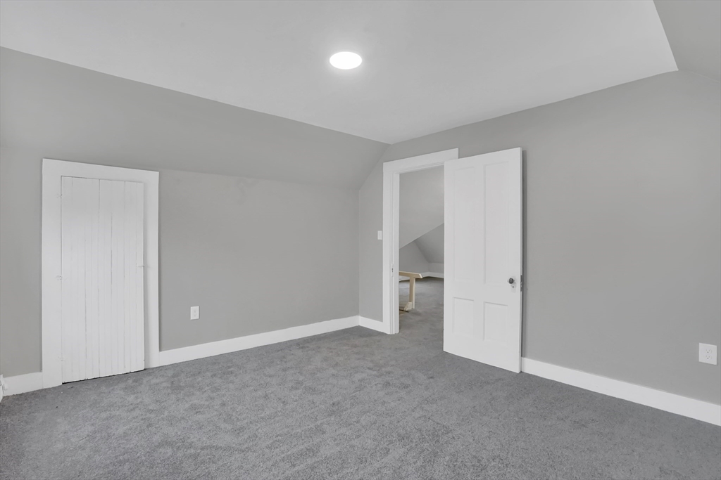 16 Amherst Street Springfield, MA 01109 - Photo 20 of 35