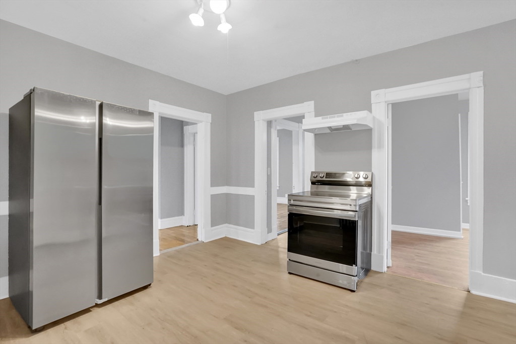 16 Amherst Street Springfield, MA 01109 - Photo 25 of 35