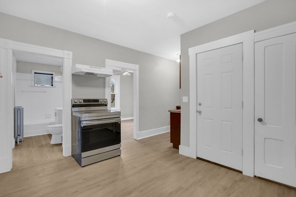 16 Amherst Street Springfield, MA 01109 - Photo 26 of 35