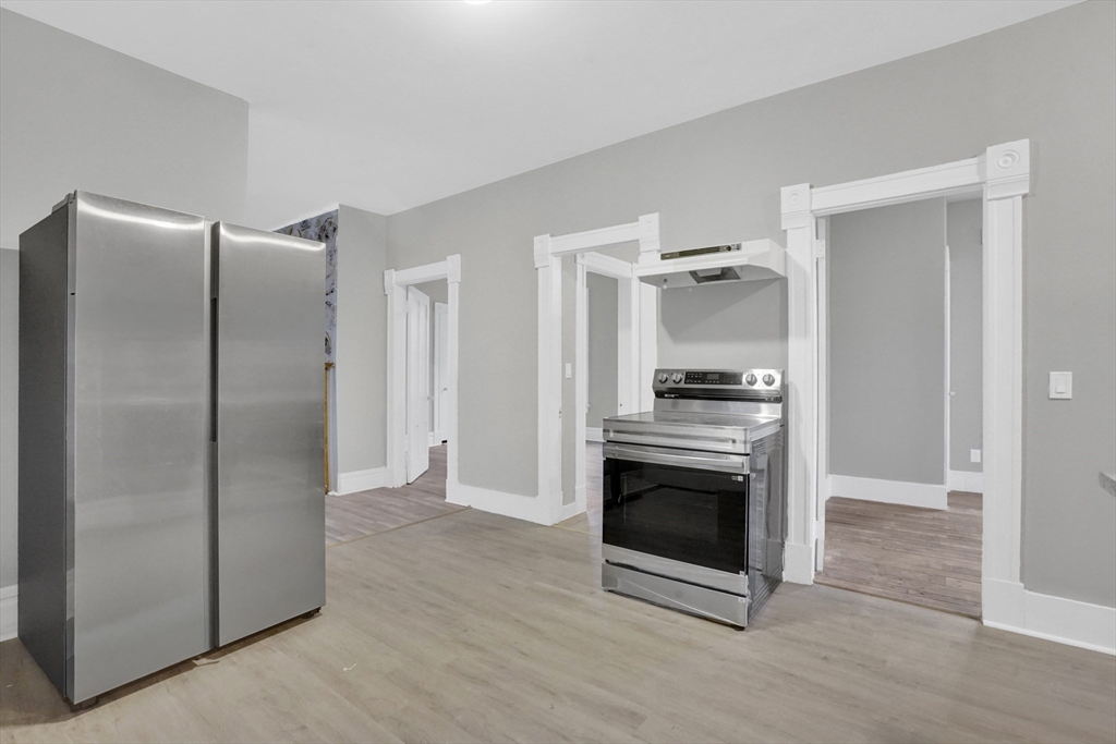 16 Amherst Street Springfield, MA 01109 - Photo 6 of 35