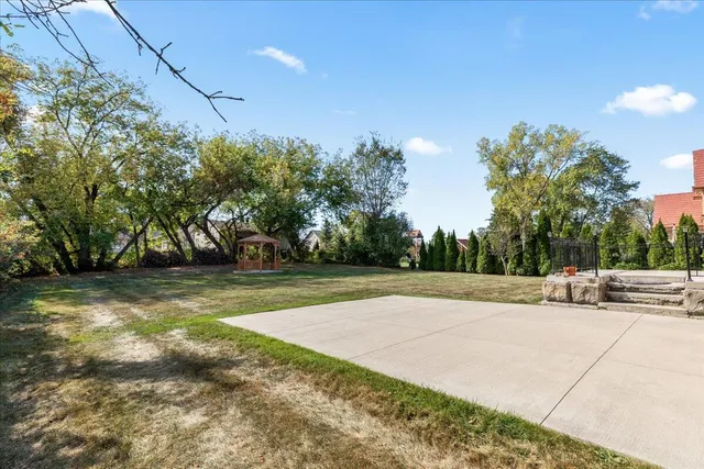 $749,900 | 138 Evaline Drive, Troy, MI 48085