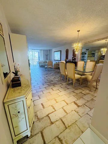 $1,700 | 4735 Lucerne Lakes Boulevard East, Unit 410, Lake Worth, FL 33467