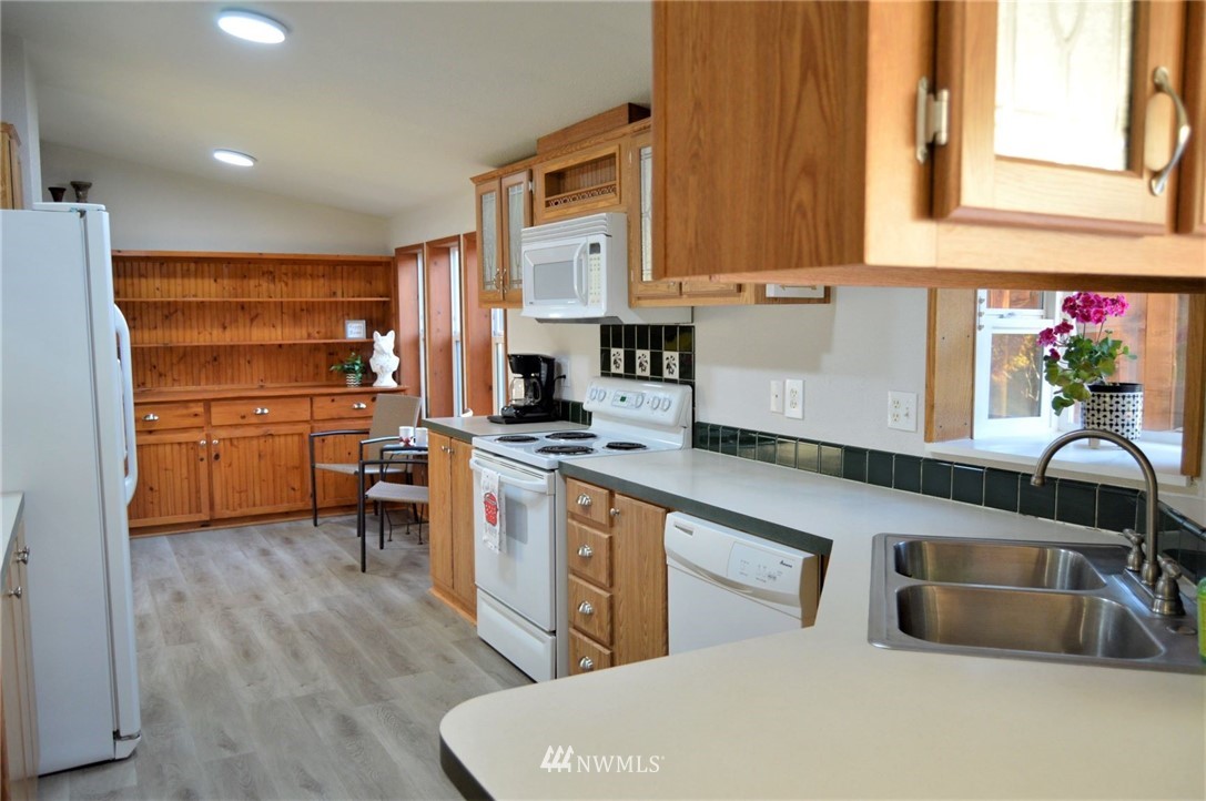 209 Tilton View Road Morton, WA 98356 - Photo 18 of 40