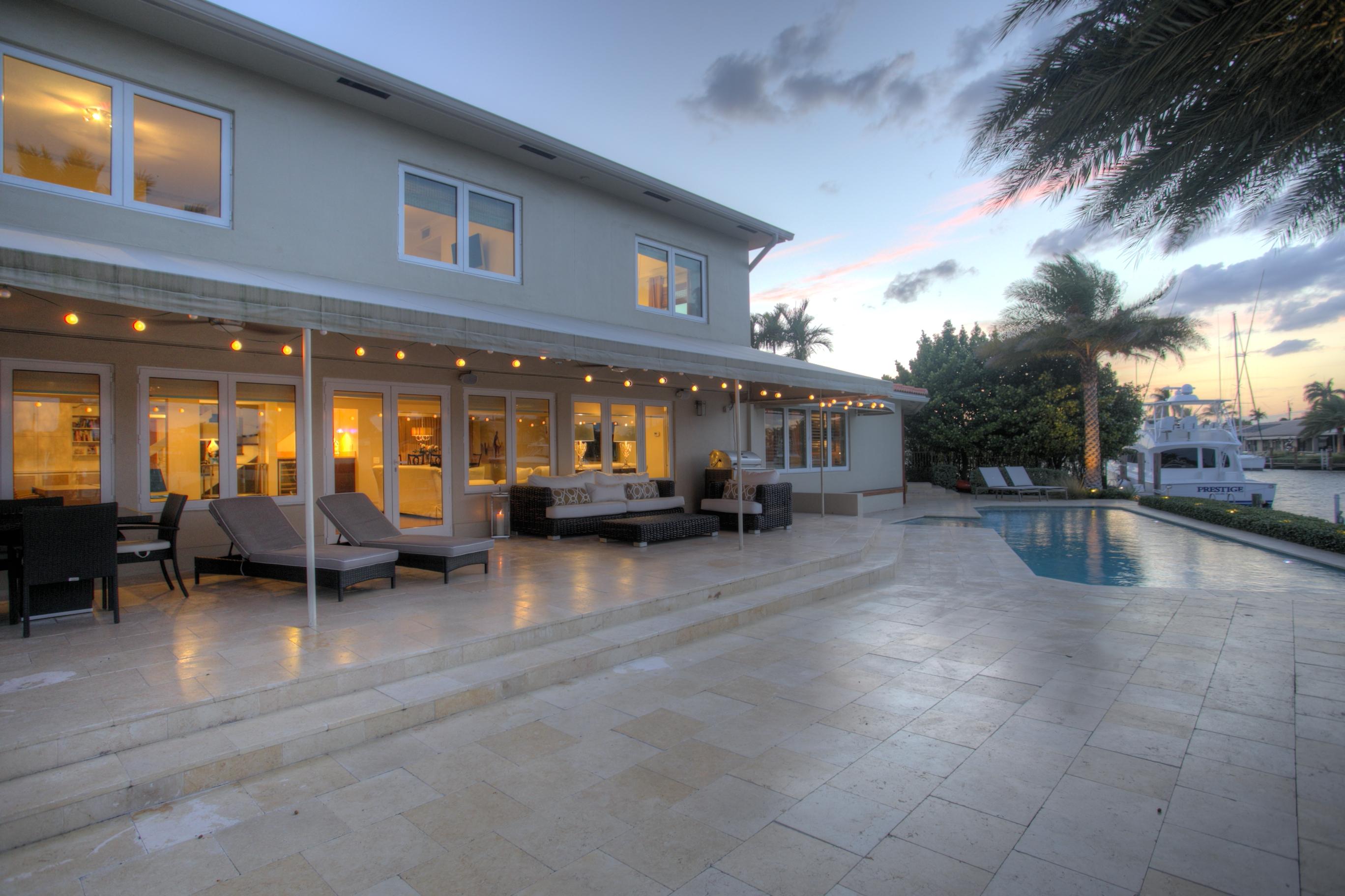 4310 Northeast 23rd Terrace Lighthouse Point, FL 33064 - Photo 22 of 22 006 dusk back