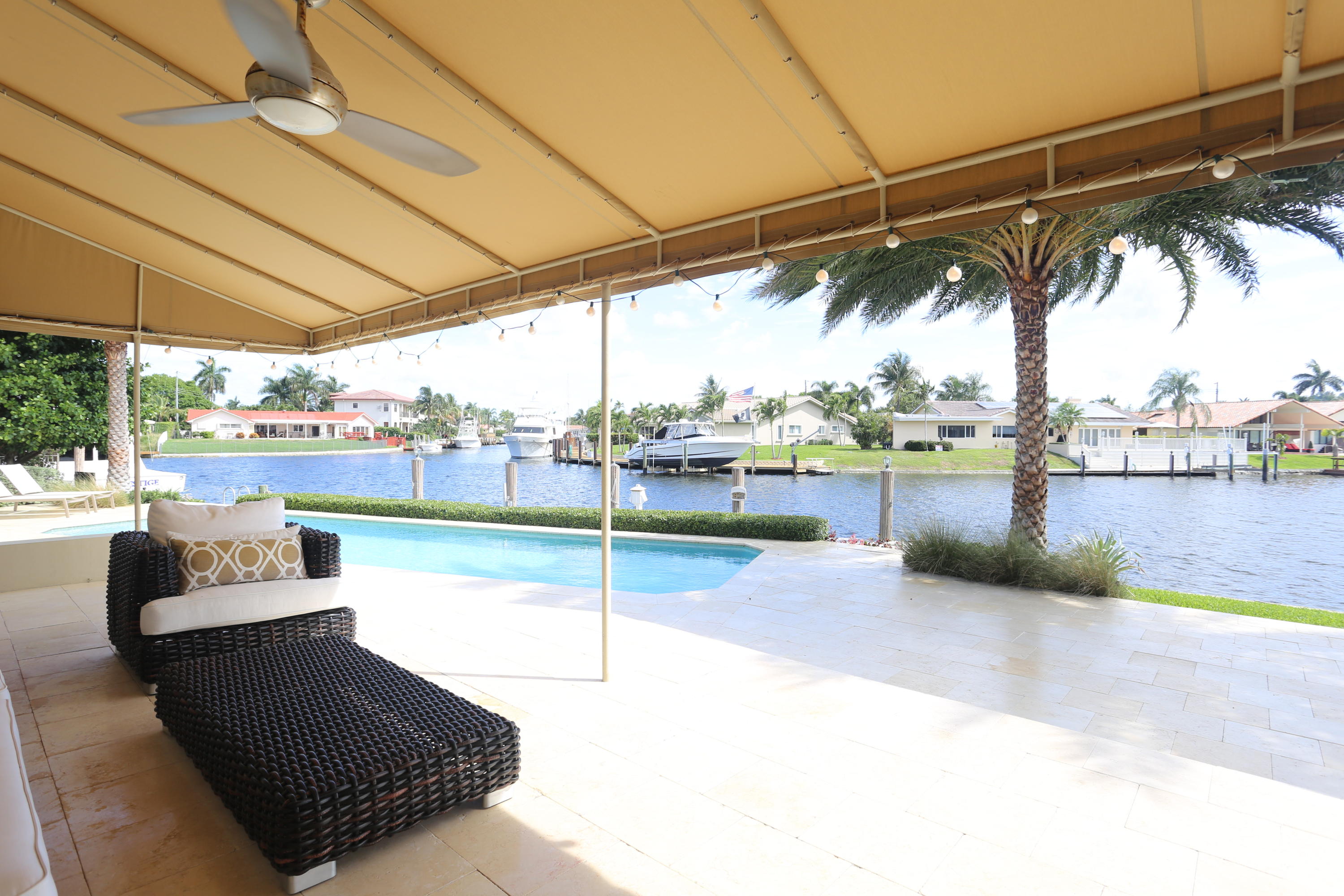 4310 Northeast 23rd Terrace Lighthouse Point, FL 33064 - Photo 3 of 22 008 Day back patio