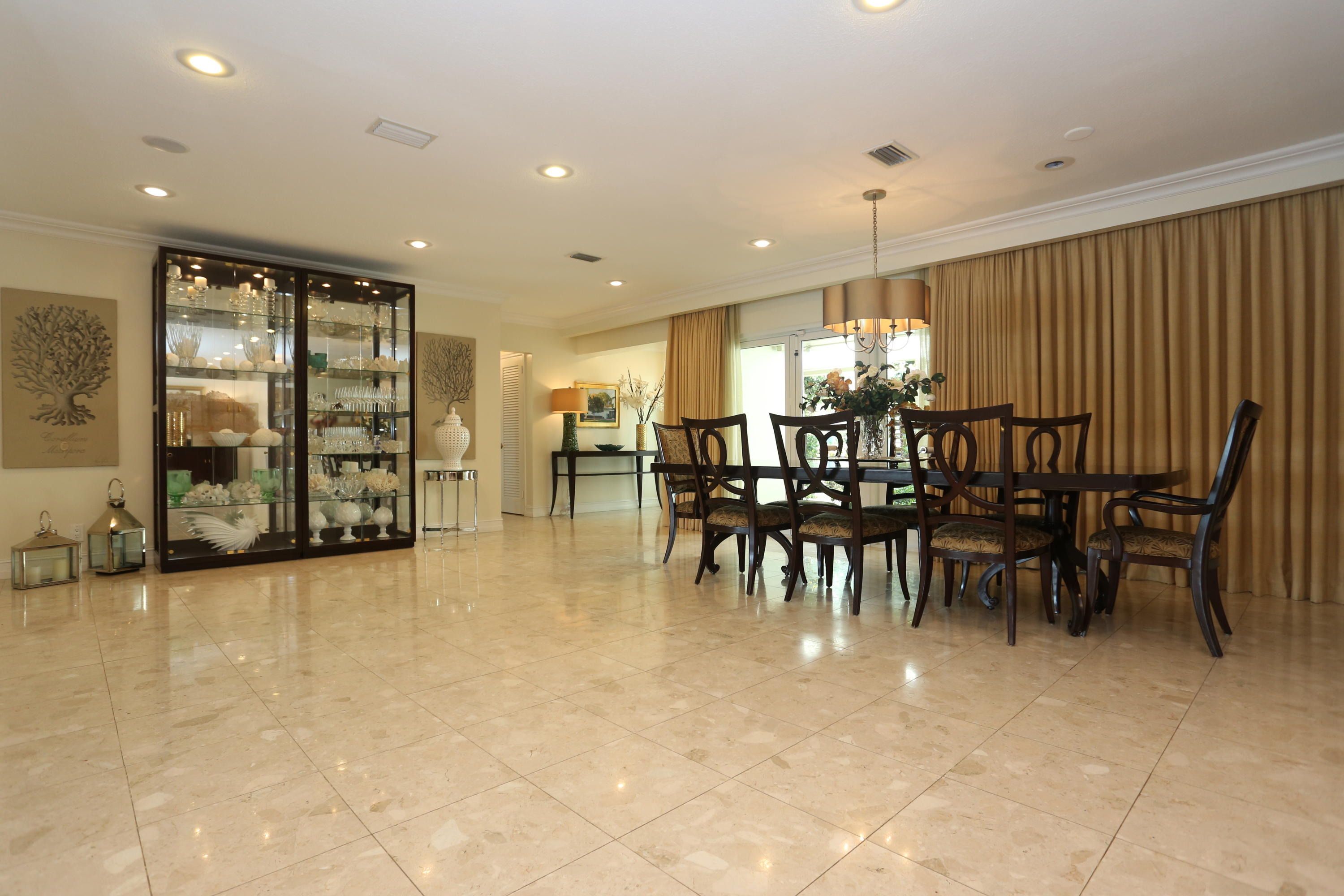 4310 Northeast 23rd Terrace Lighthouse Point, FL 33064 - Photo 8 of 22 020 dining room