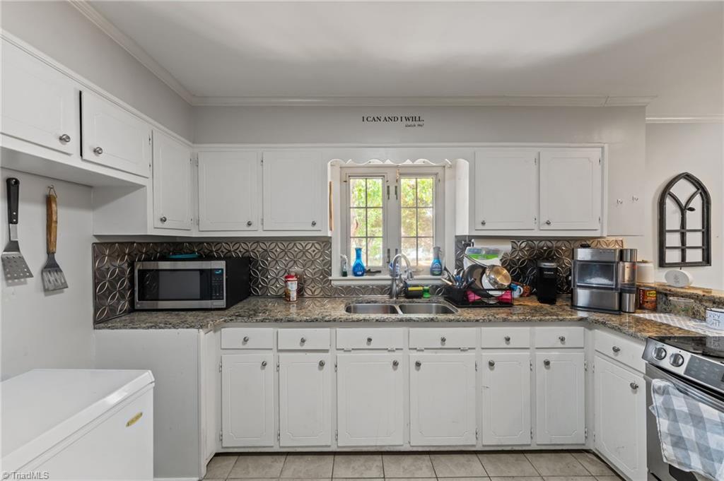 811 Wagoner Road Elon, NC 27244 - Photo 10 of 28
