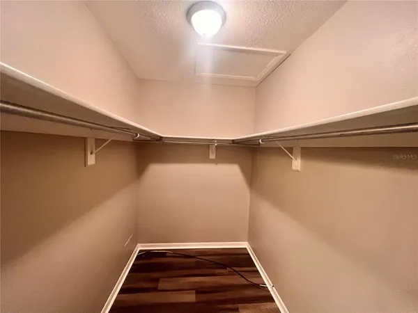 $2,050 | 17 Escondido Circle, Unit 239, Altamonte Springs, FL 32701