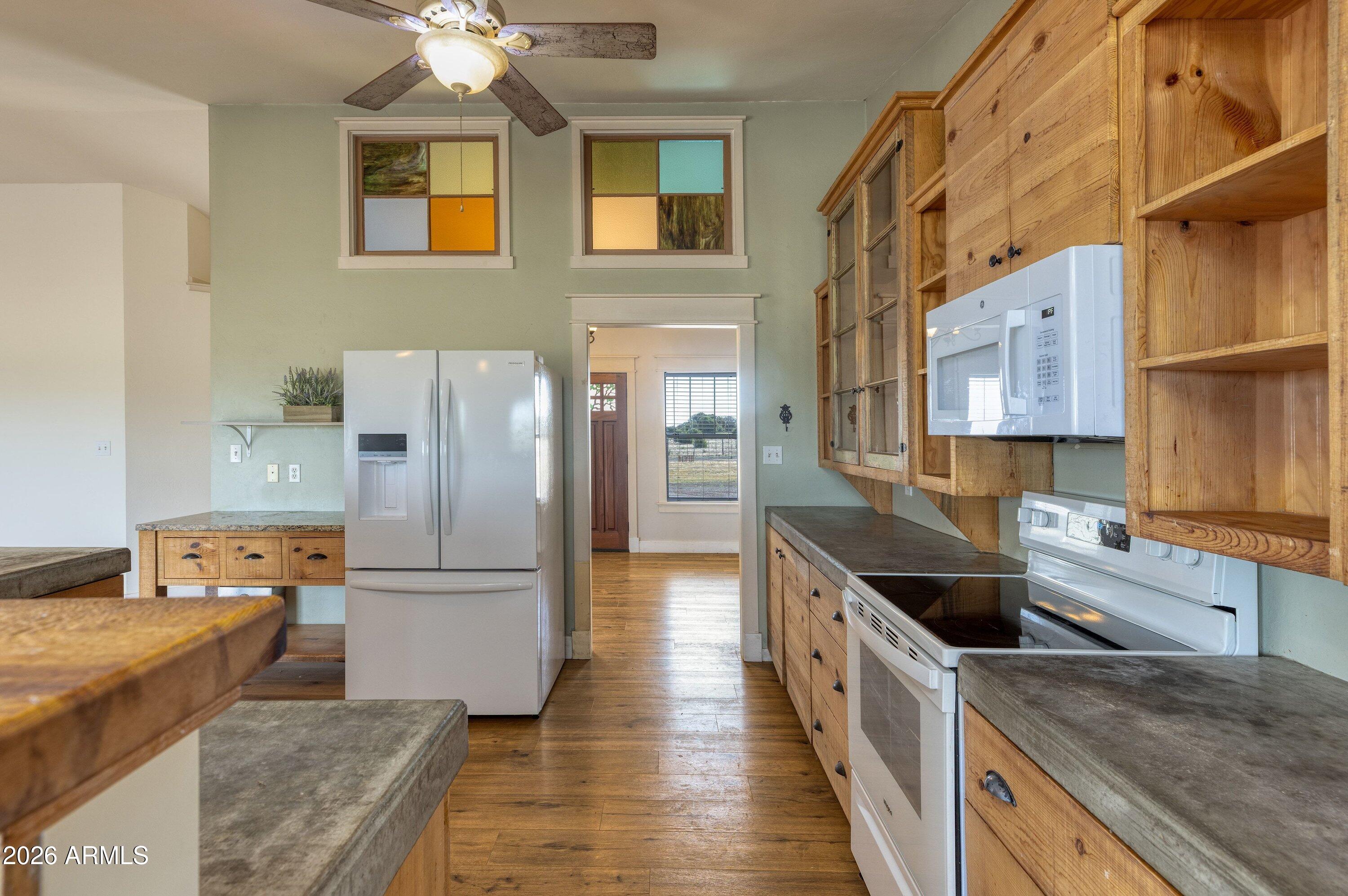 1866 Simpson Well Road Show Low, AZ 85901 - Photo 10 of 36 1866 SIMPSON WELL RD