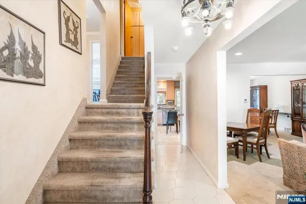 $899,000 | 250 Briarcliffe Road, Teaneck, NJ 07666
