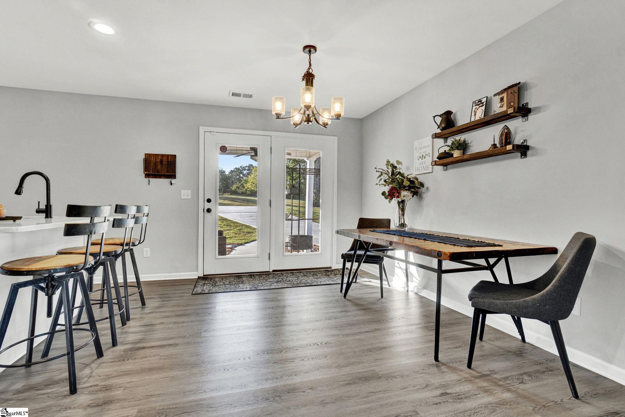 714 Chestnut Street Laurens, SC 29360 - Photo 13 of 50