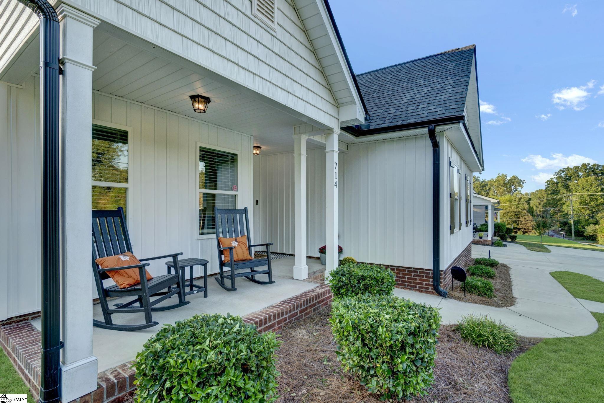 714 Chestnut Street Laurens, SC 29360 - Photo 4 of 50