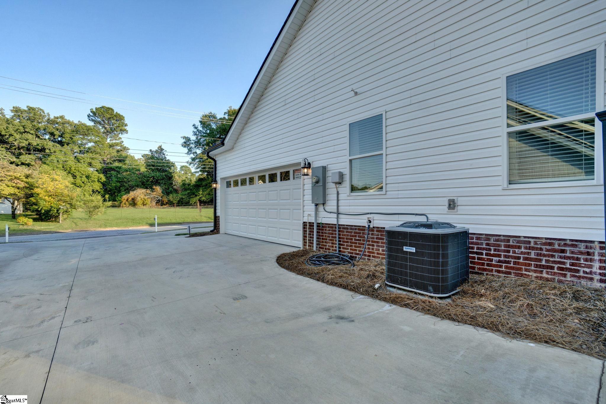 714 Chestnut Street Laurens, SC 29360 - Photo 43 of 50