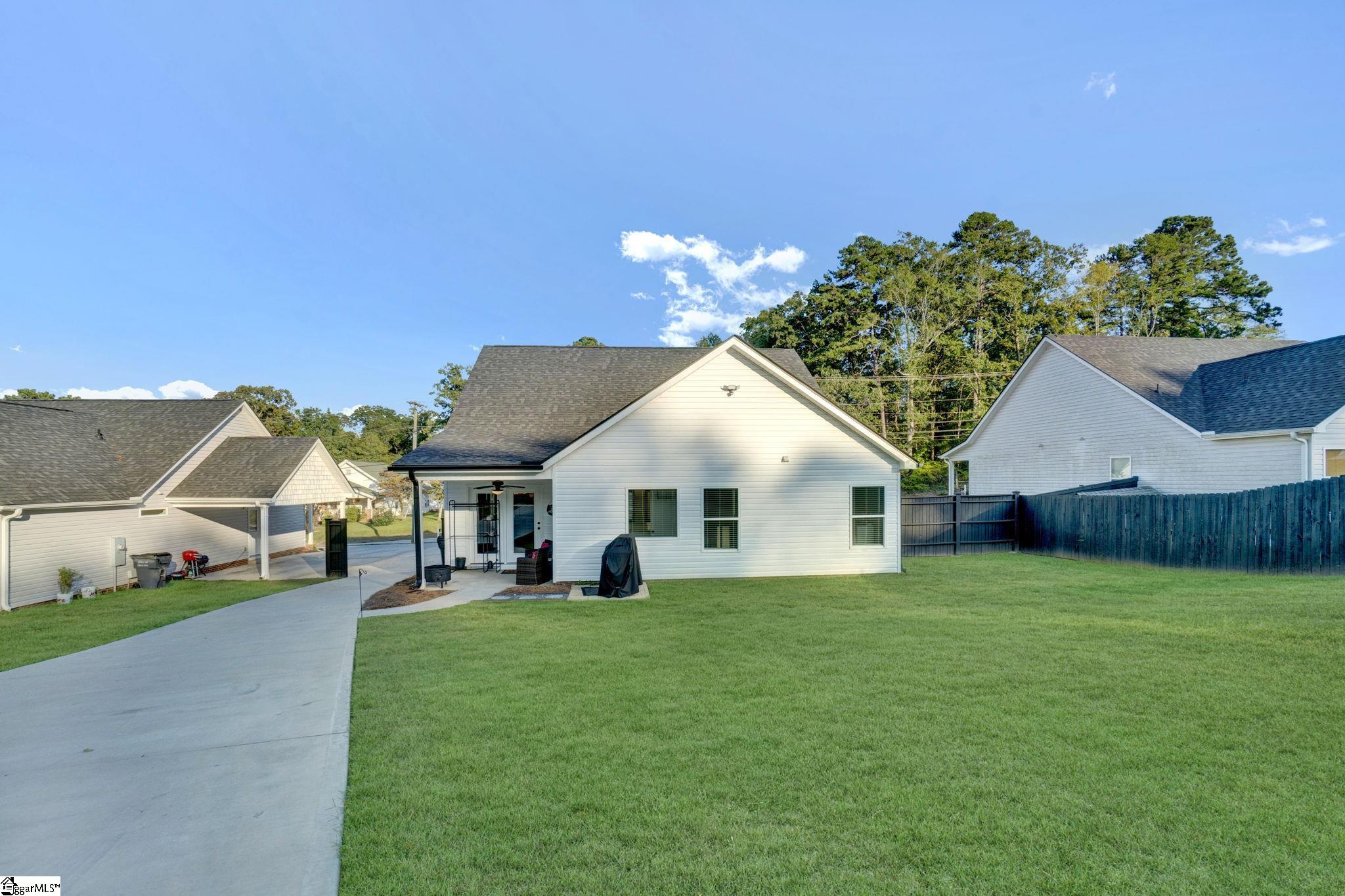 714 Chestnut Street Laurens, SC 29360 - Photo 45 of 50