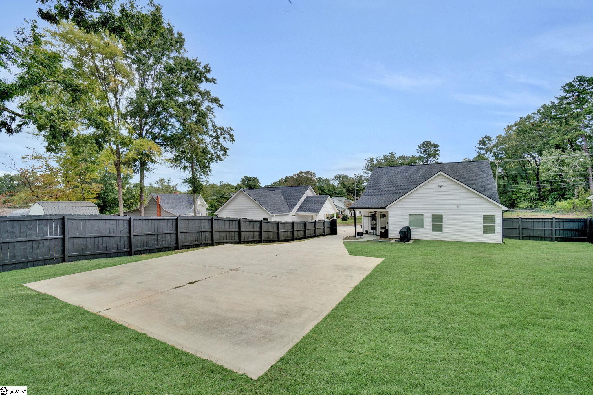 714 Chestnut Street Laurens, SC 29360 - Photo 48 of 50