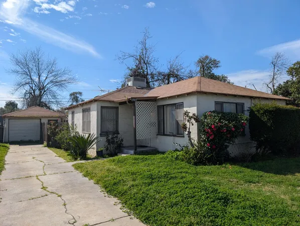 $265,000 | 2564 East Floradora Avenue, Fresno, CA 93703