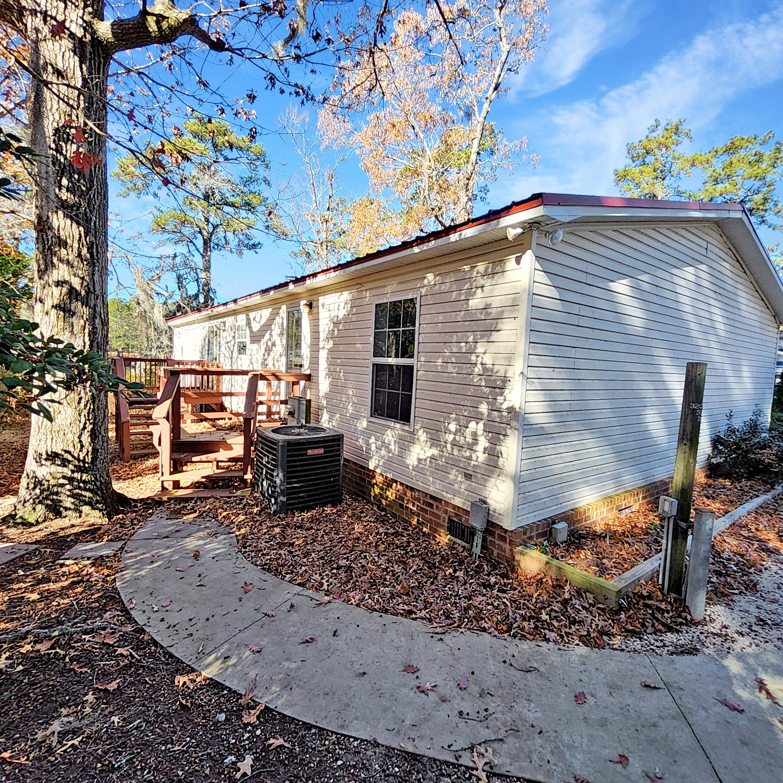 1435 Stukes Road Manning, SC 29102 - Photo 20 of 43 20251216_105025