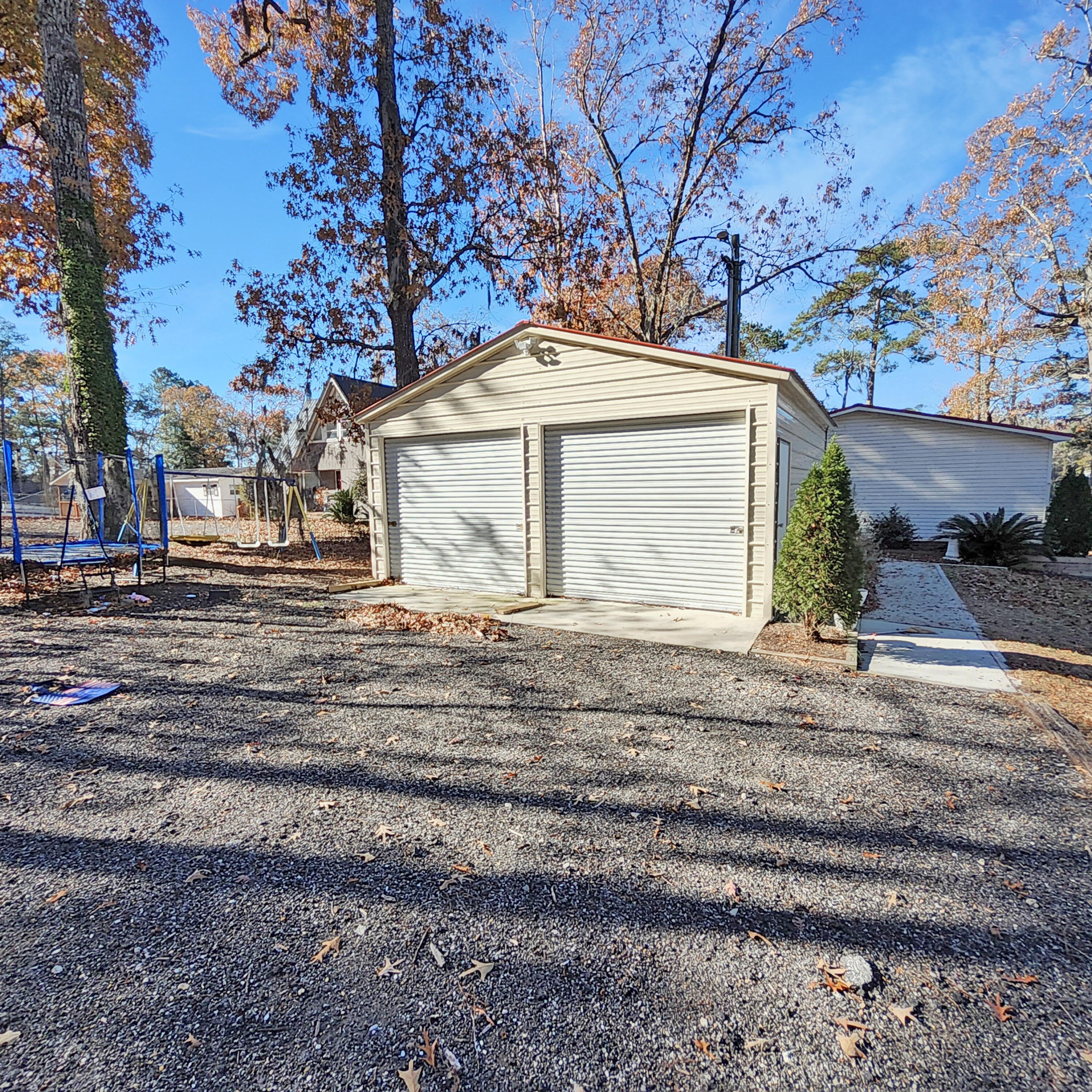 1435 Stukes Road Manning, SC 29102 - Photo 3 of 43 20251216_104950