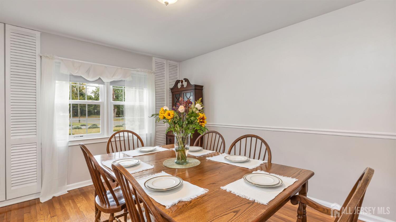 77-89 Parkside Road Plainfield, NJ 07060 - Photo 7 of 42 a view of a dining room with furniture and window