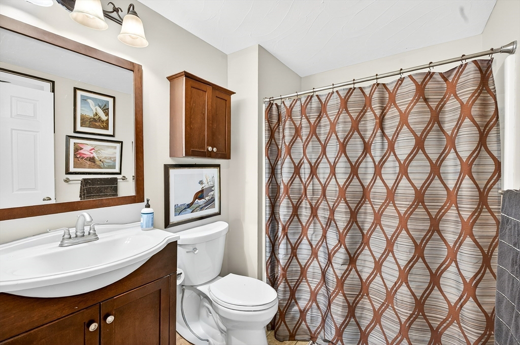 111 Berrington Road, Unit 111 Leominster, MA 01453 - Photo 10 of 24