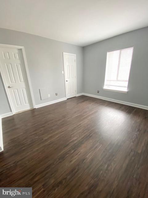 11605 Stoneview Square, Unit 65/22C Reston, VA 20191 - Photo 5 of 9 MASTER BEDROOM