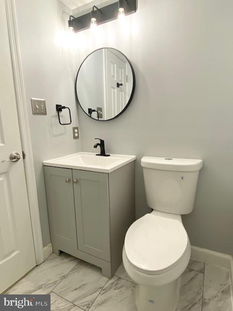 11605 Stoneview Square, Unit 65/22C Reston, VA 20191 - Photo 9 of 9 SECOND FULL BATHROOM