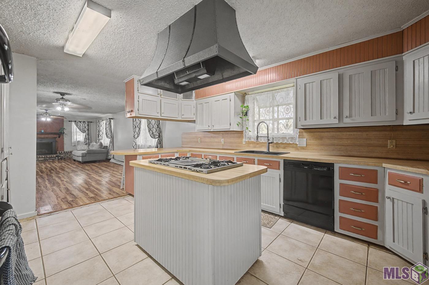 11911 McCullough Road Zachary, LA 70791 - Photo 5 of 26