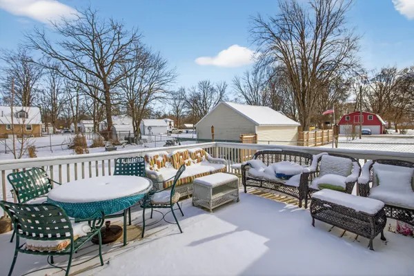 $194,900 | 419 South Capital Avenue, Athens, MI 49011