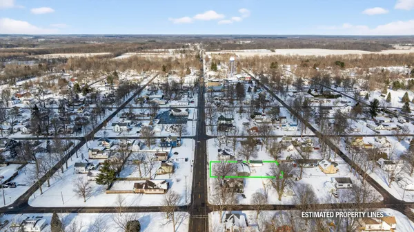 $194,900 | 419 South Capital Avenue, Athens, MI 49011