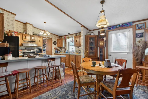 $194,900 | 419 South Capital Avenue, Athens, MI 49011