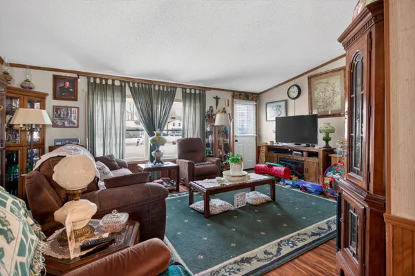 $194,900 | 419 South Capital Avenue, Athens, MI 49011