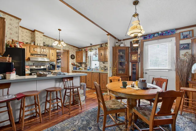 $199,900 | 419 South Capital Avenue, Athens, MI 49011