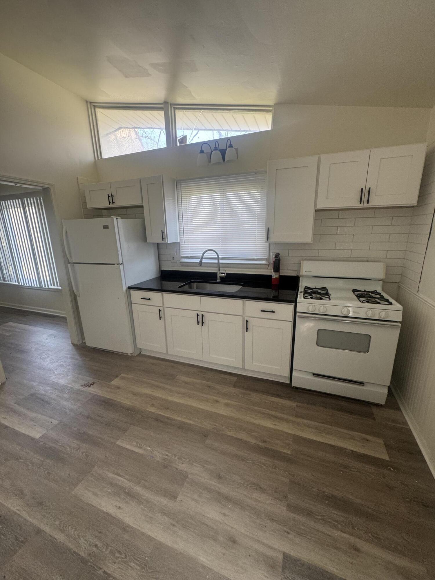 6206 Beech Daly Road Taylor, MI 48180 - Photo 2 of 8 IMG_0936