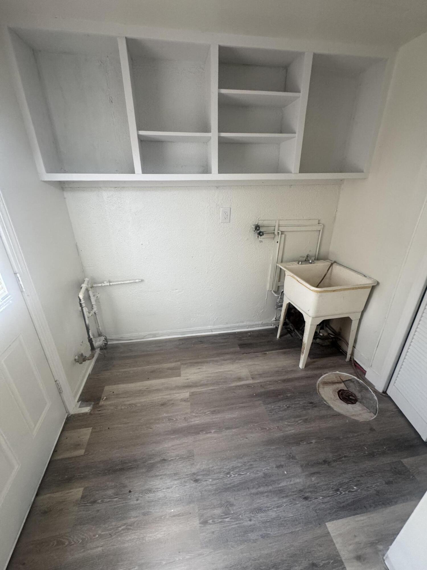 6206 Beech Daly Road Taylor, MI 48180 - Photo 7 of 8 IMG_0942