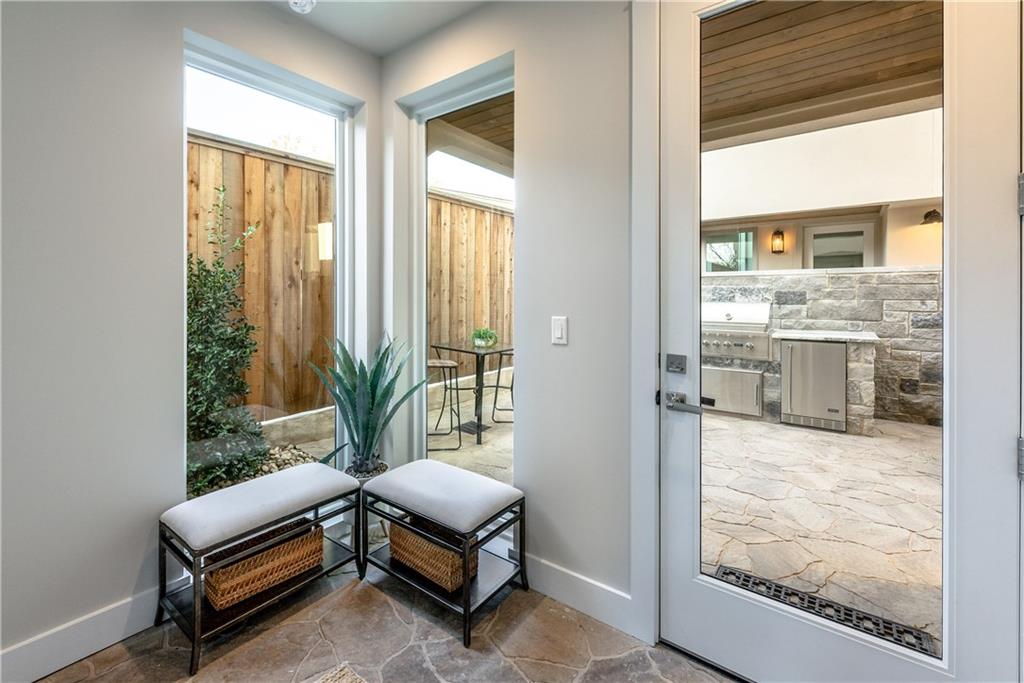 2300 Enfield Road, Unit 304 Austin, TX 78703 - Photo 15 of 16