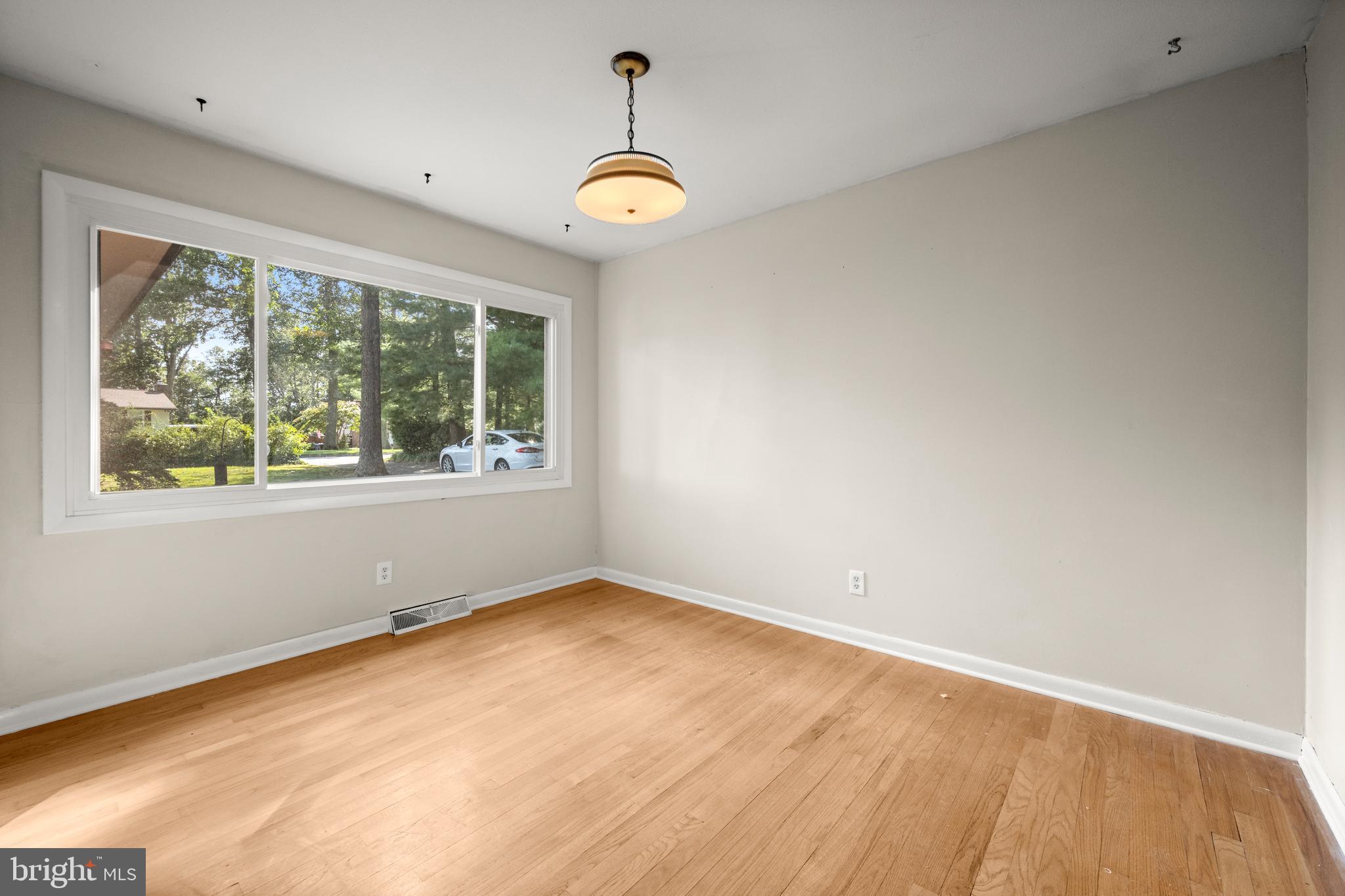 2902 Timber Ridge Drive Mount Airy, MD 21771 - Photo 10 of 40